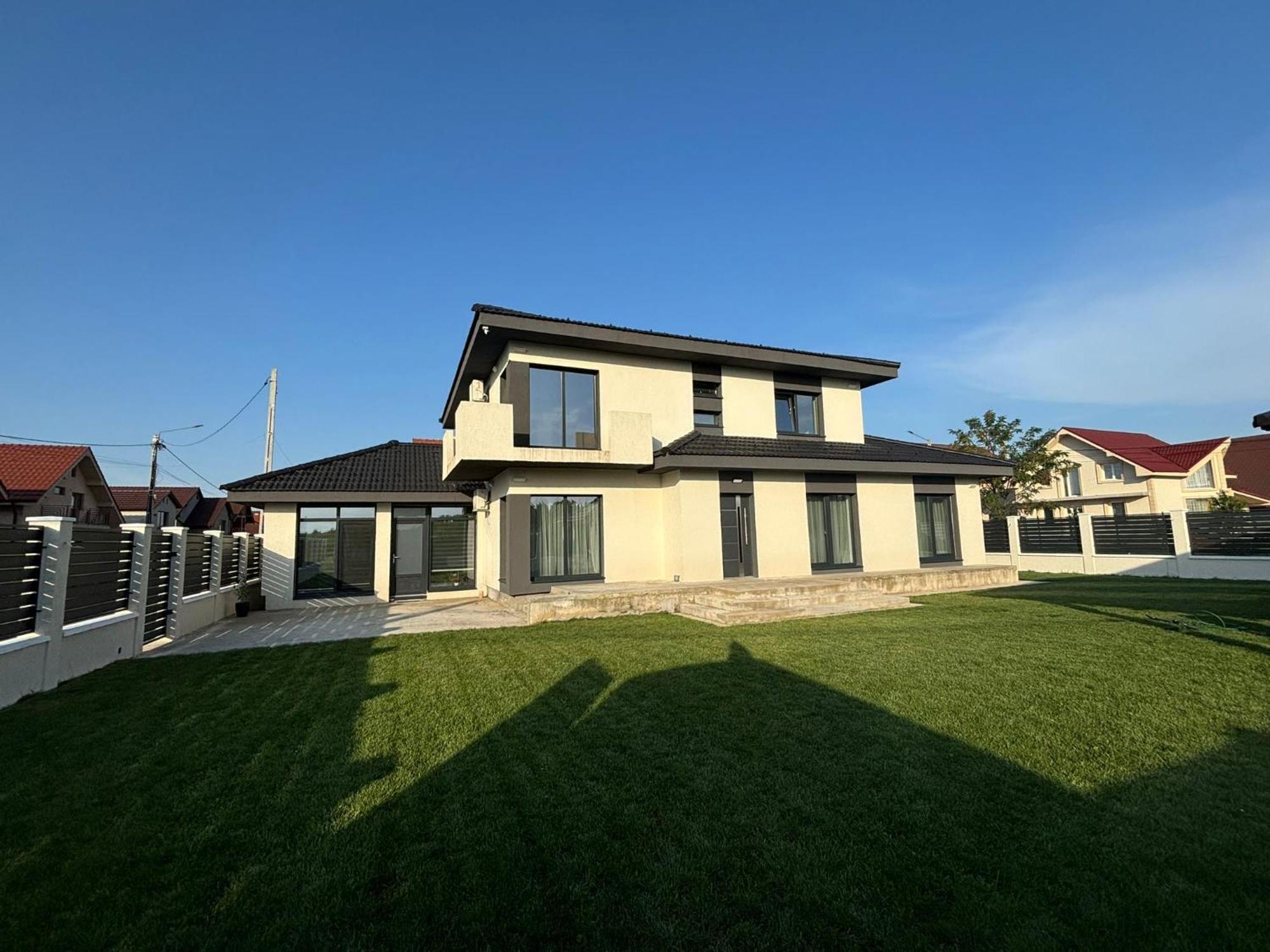 Casira Guesthouse Sînmartin Екстериор снимка